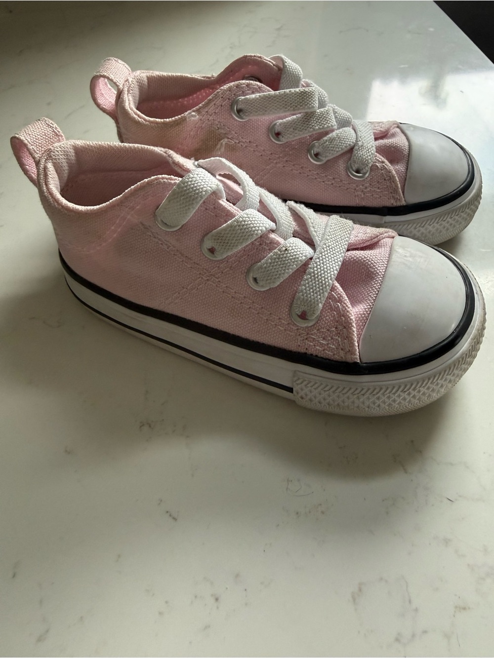 Toddler girls converse